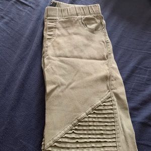 Army green textured leggings